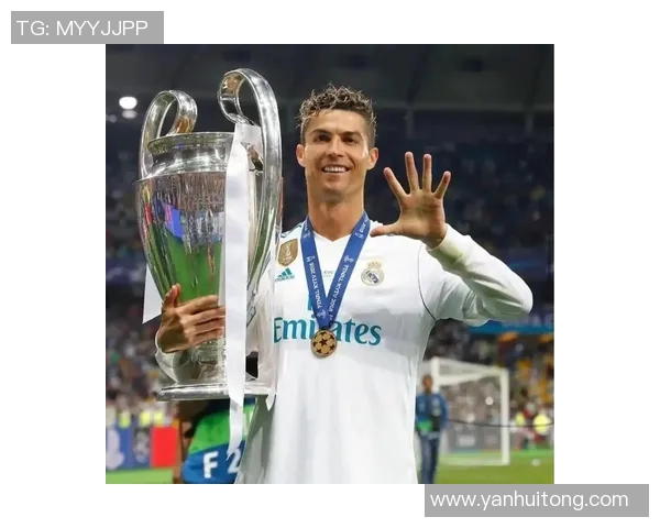 C罗亲签限量版足球明星卡正式亮相收藏价值飙升备受球迷热捧